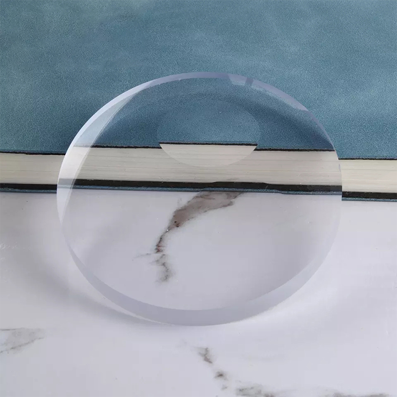 1,56 halvferdig bifokal linse med rund topp