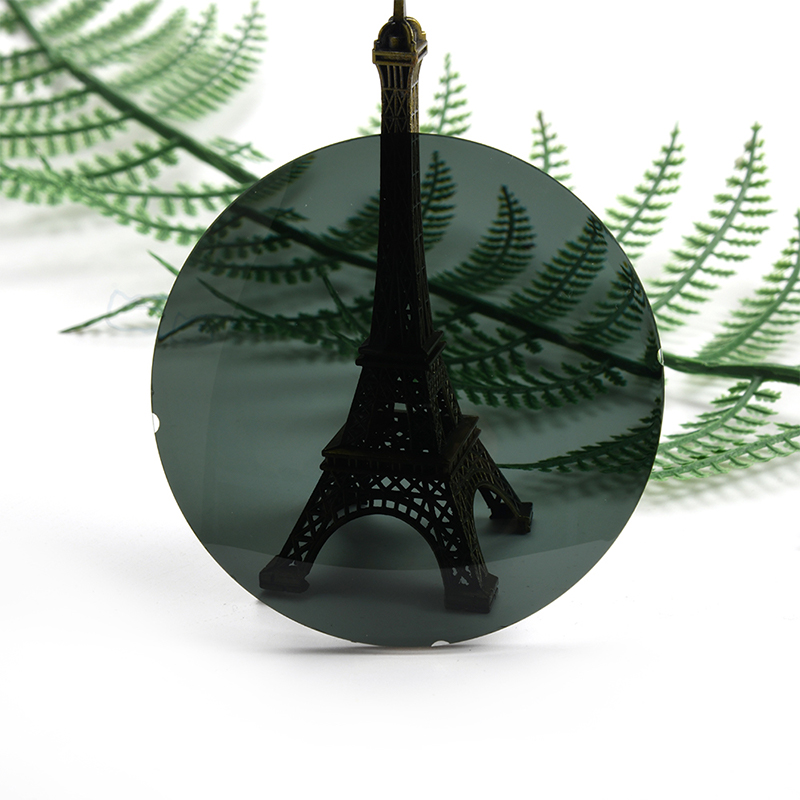 1.56 Polarisert linse